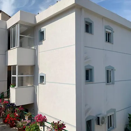 Vila Dasho * Sarande